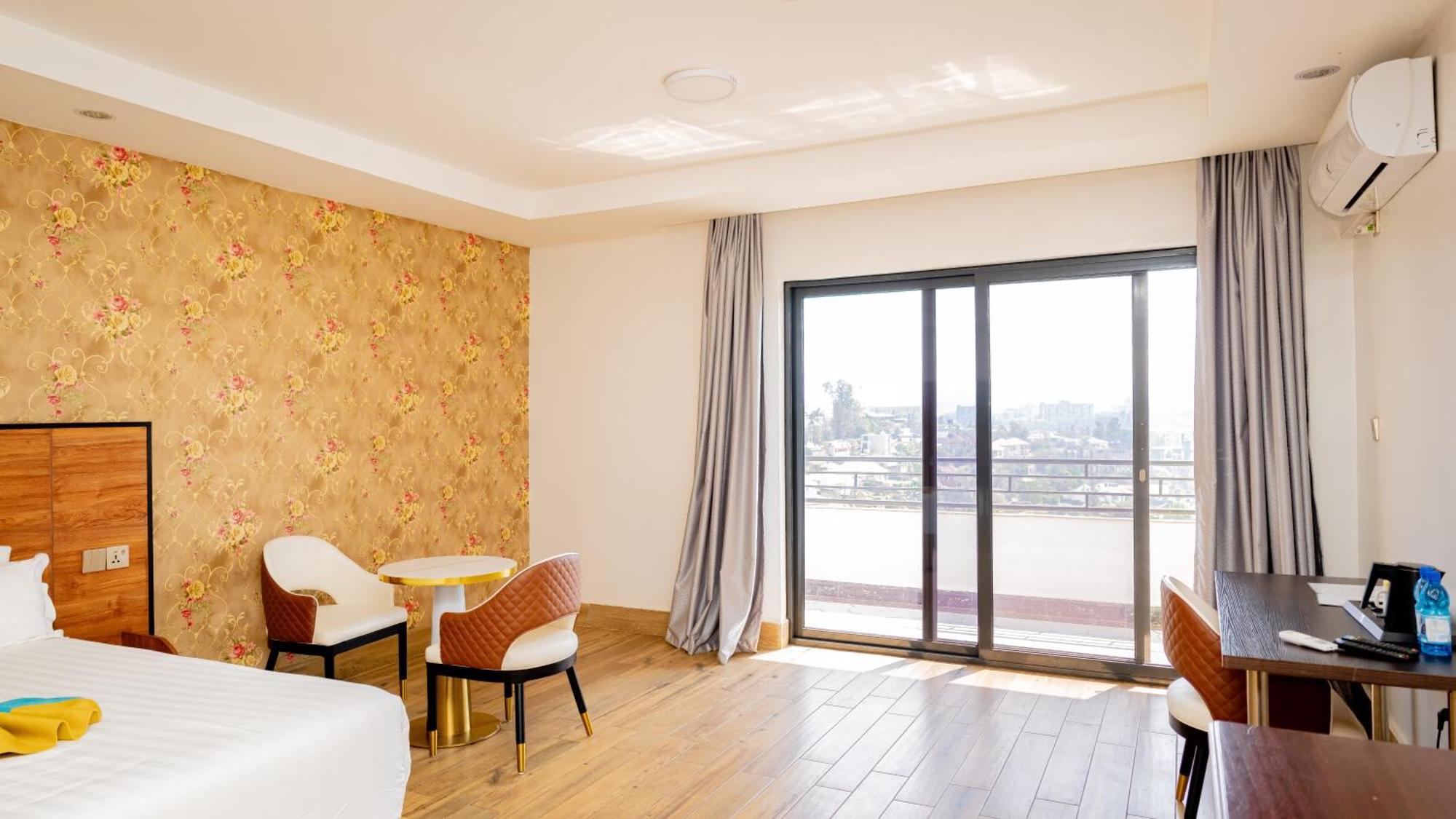 Centric Hotel Kigali Exterior foto